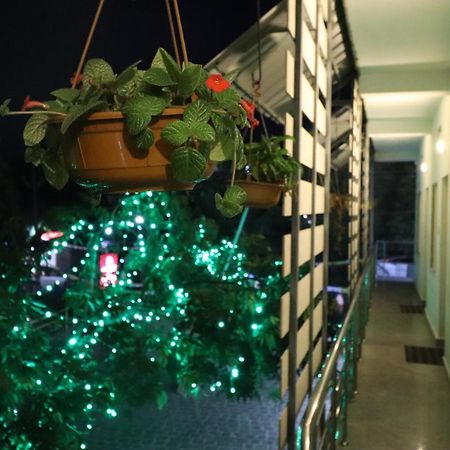 Jippus Galaxy Budget Air Port Hotel Kochi Екстериор снимка