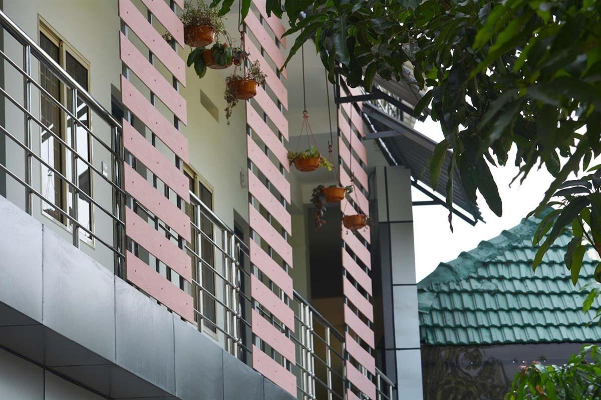 Jippus Galaxy Budget Air Port Hotel Kochi Екстериор снимка